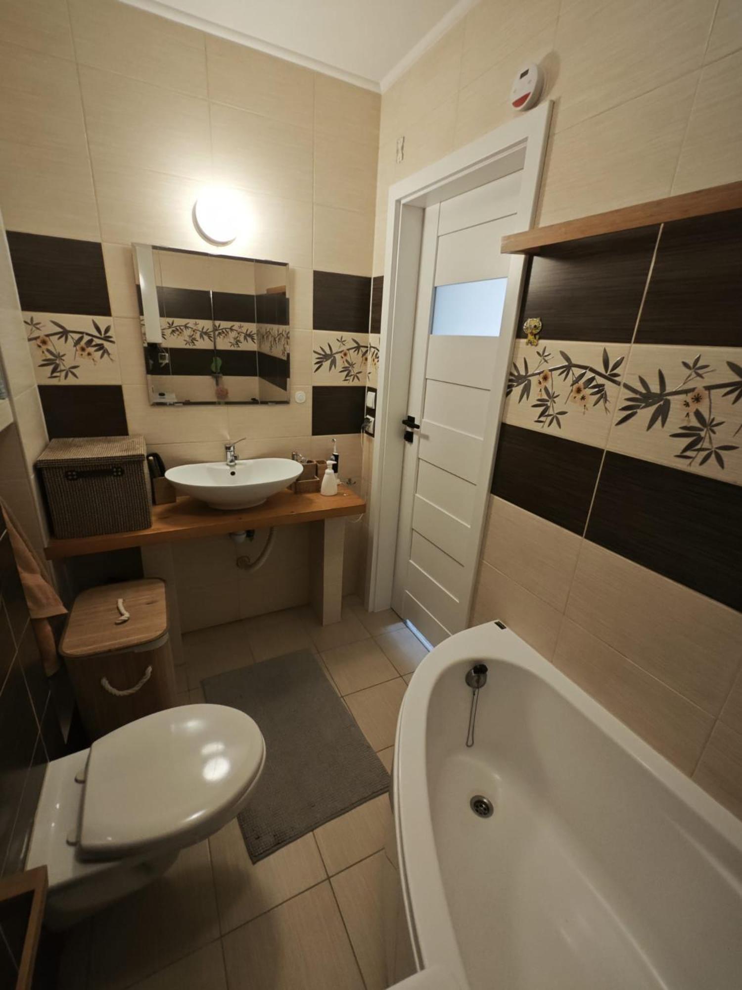 Apartament - Krasinskiego Apartment Клодзко Екстериор снимка